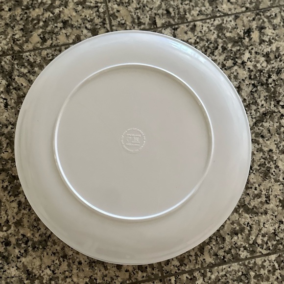 Anthropologie Melamine Plates - Set of 4 - Picture 6 of 6